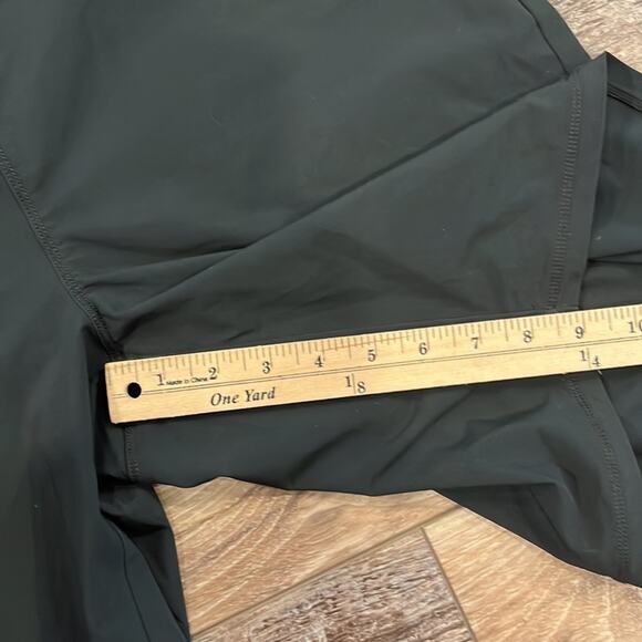 Land's End Sport Drawstring Flat Front Athletic Shorts Size 12 - Picture 7 of 8